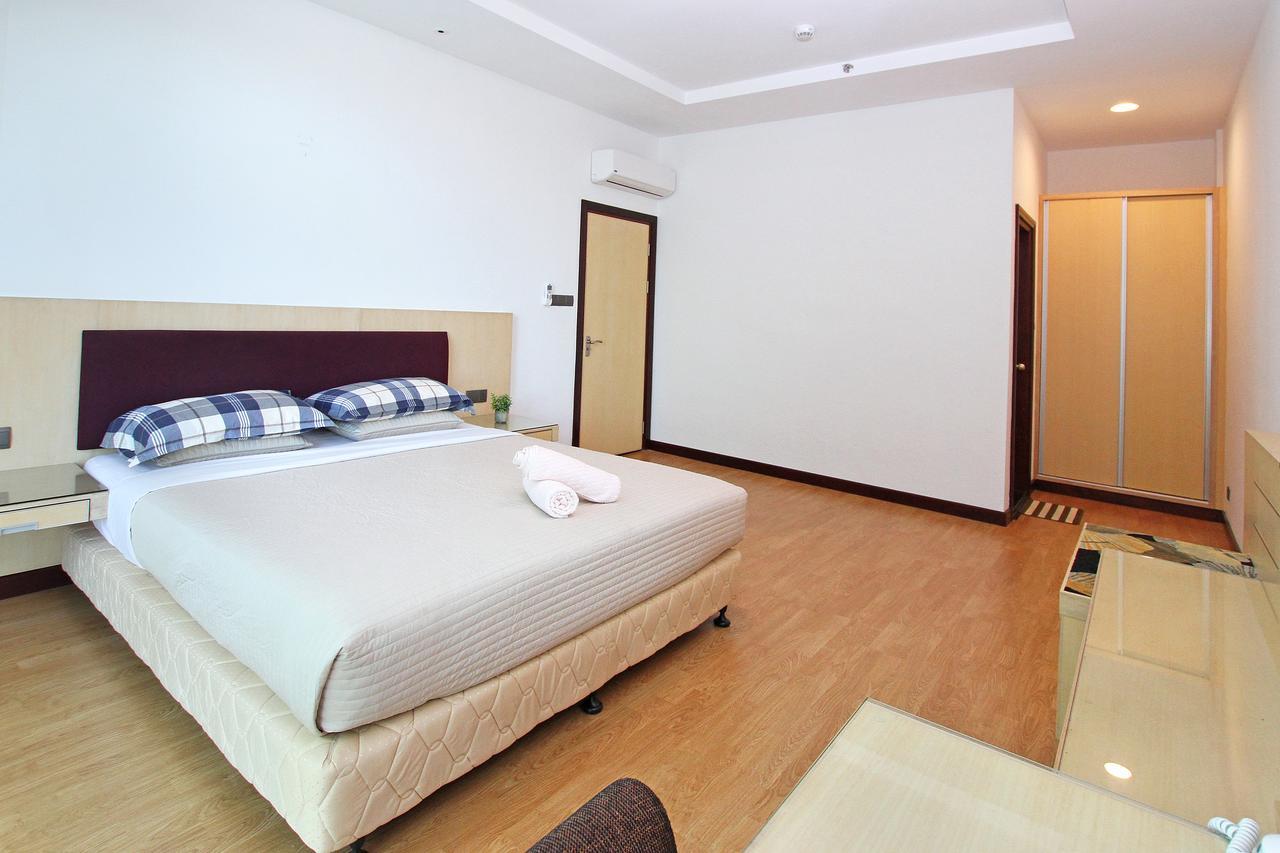 Bernard Holiday Home @ Imperial Suites كوشنج المظهر الخارجي الصورة