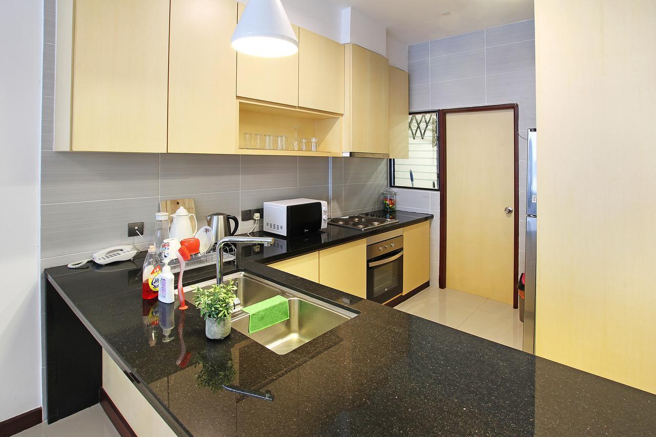 Bernard Holiday Home @ Imperial Suites كوشنج المظهر الخارجي الصورة
