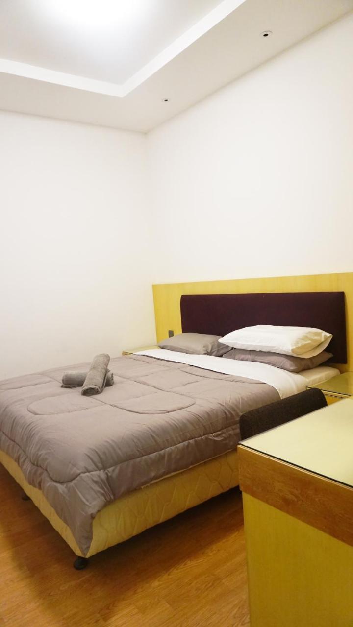 Bernard Holiday Home @ Imperial Suites كوشنج المظهر الخارجي الصورة