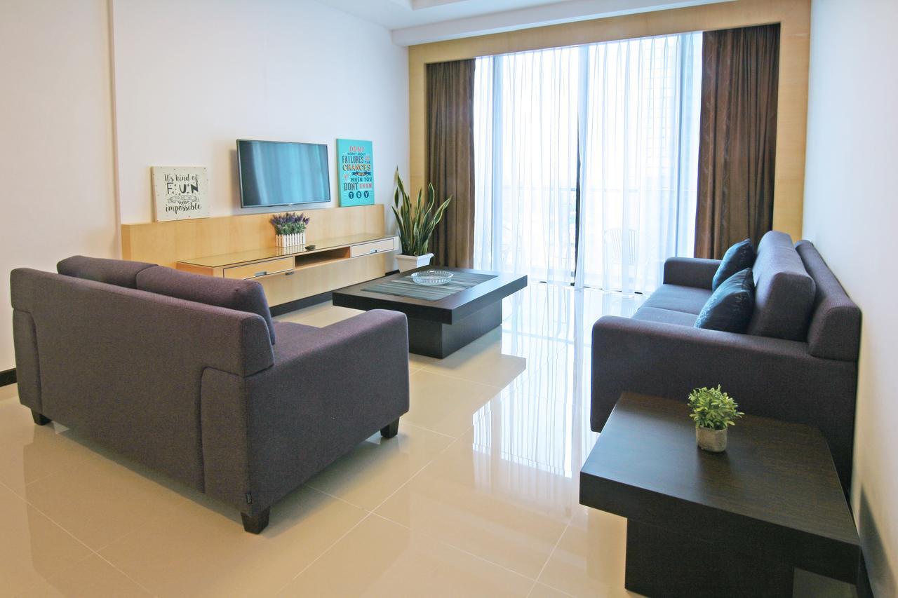 Bernard Holiday Home @ Imperial Suites كوشنج المظهر الخارجي الصورة